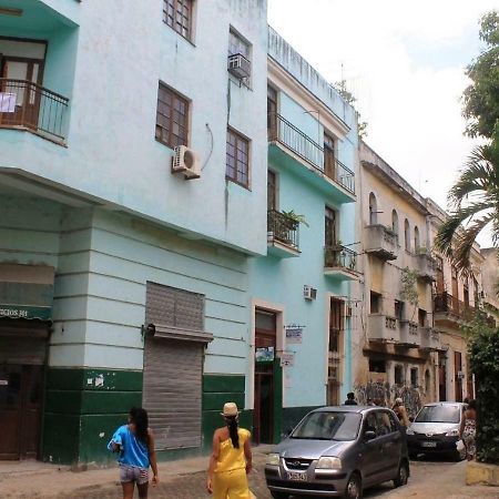 Hostal Yolanda Habana Vieja ハバナ エクステリア 写真